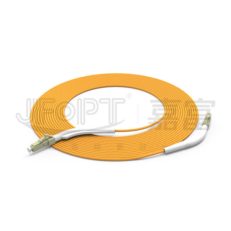 La bota óptica del cortocircuito del cordón de remiendo de la fibra de LC-LC pescó la bota con caña