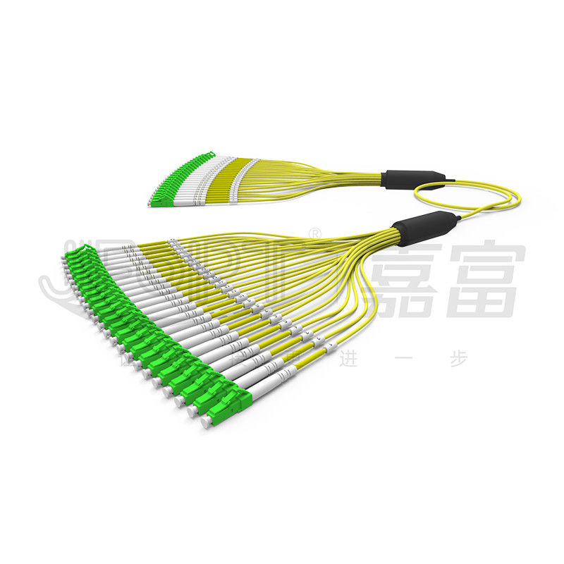 3.0m m pre terminaron la rama externa amarilla de la envoltura LC/APC de los corazones G657A1 del cable de fribra óptica 24